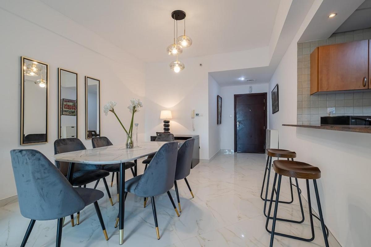 2 Bedroom Apartment I Marina Diamond 4 I Close To Metro Dubai Exterior foto