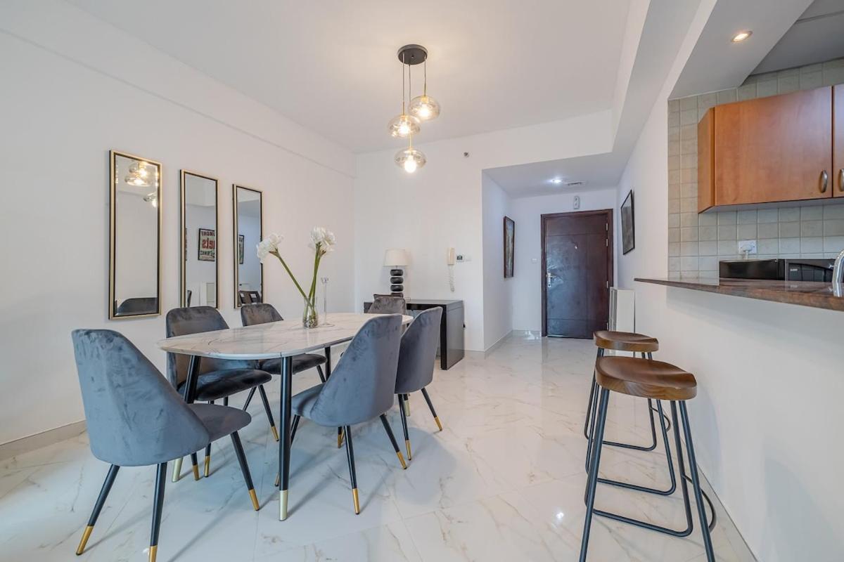 2 Bedroom Apartment I Marina Diamond 4 I Close To Metro Dubai Exterior foto