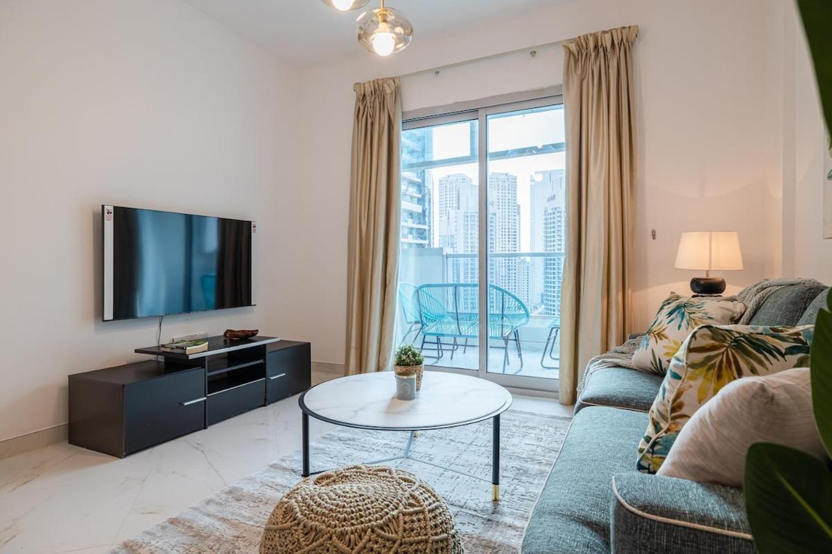 2 Bedroom Apartment I Marina Diamond 4 I Close To Metro Dubai Exterior foto