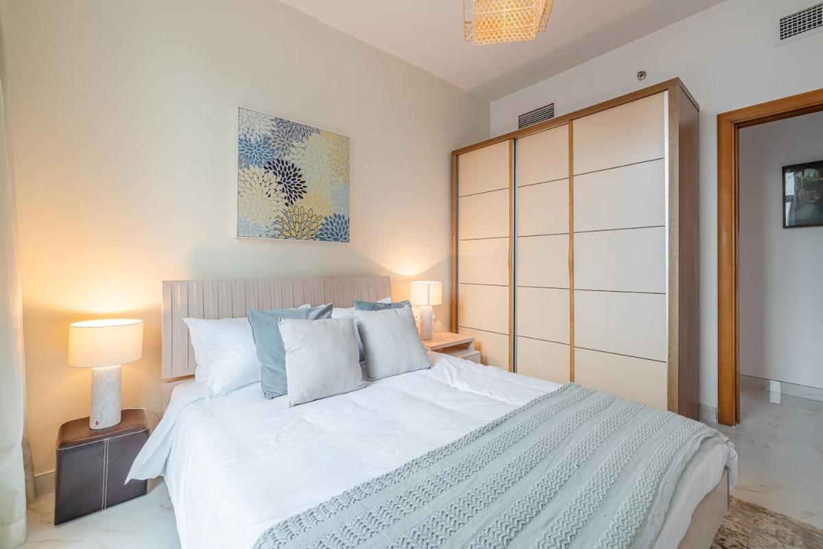 2 Bedroom Apartment I Marina Diamond 4 I Close To Metro Dubai Exterior foto