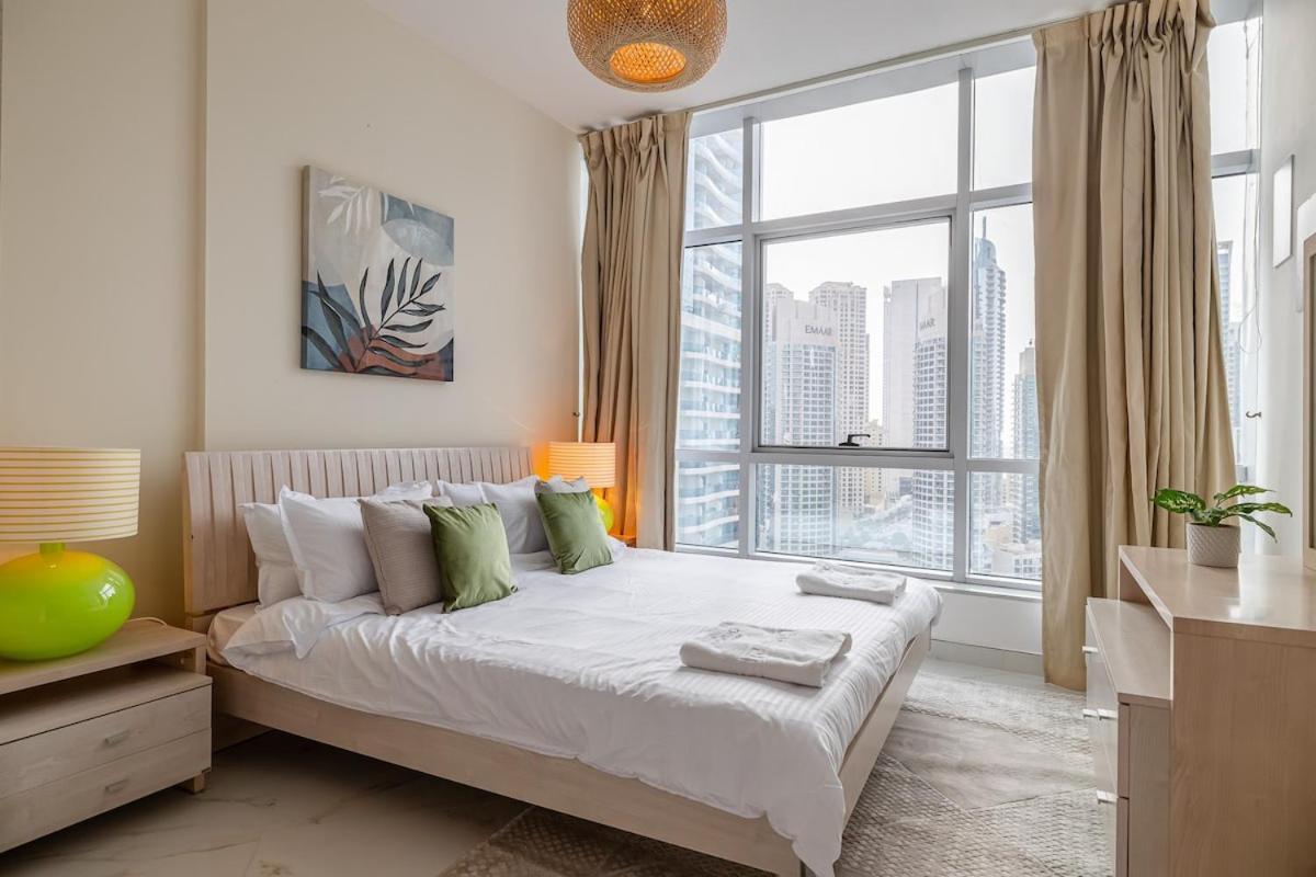 2 Bedroom Apartment I Marina Diamond 4 I Close To Metro Dubai Exterior foto